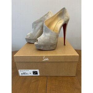 Christian Louboutin Verita 150  Veau Velours Taupe Suede Booties   Size 39 US 9